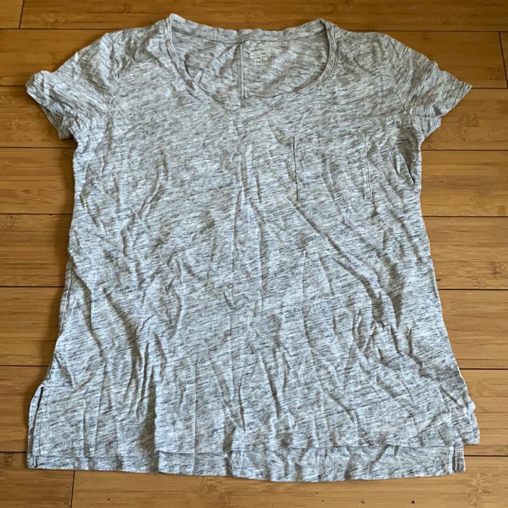 old navy grey/white boyfriend shirt, size xs